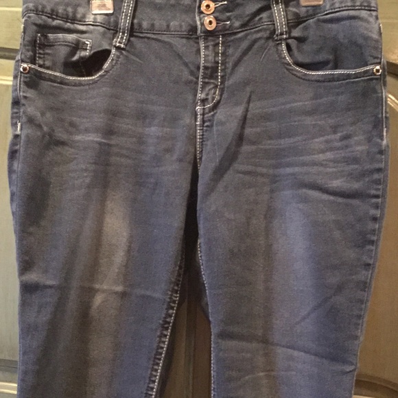 Hydraulic Jean Capri - Picture 1 of 4